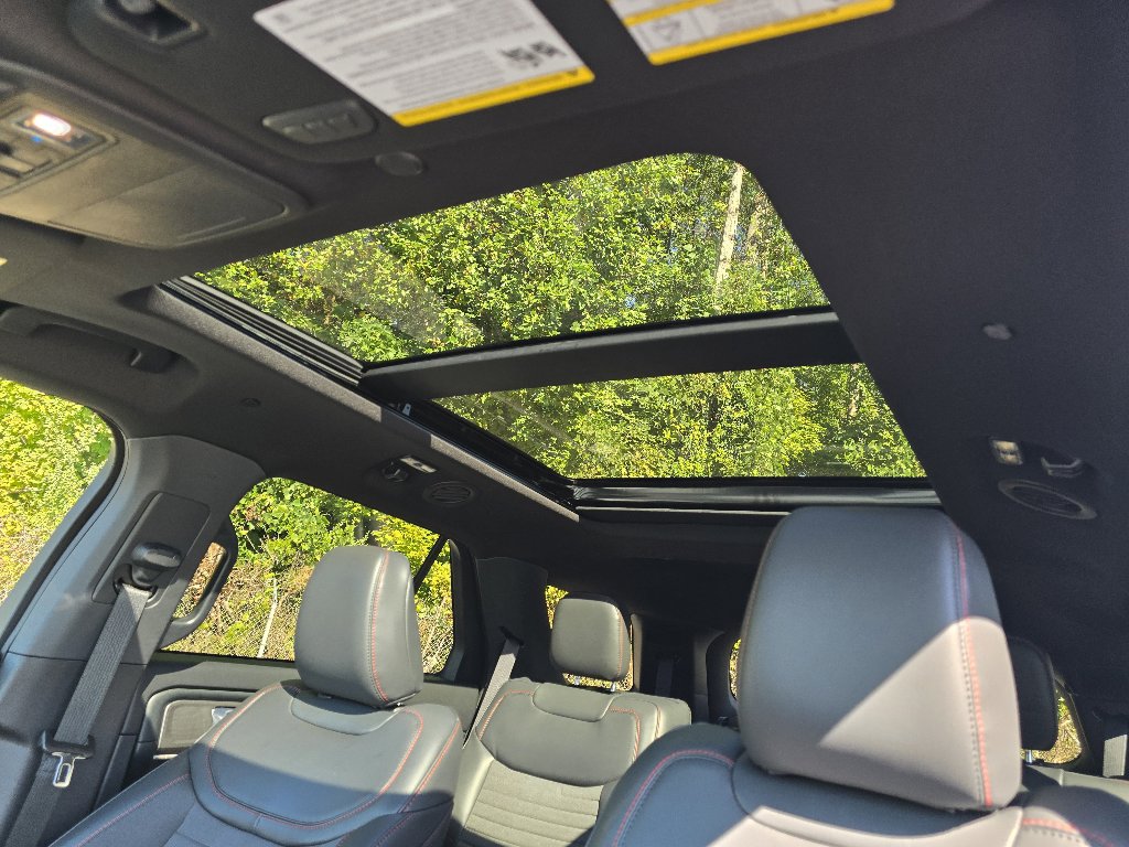 New 2025 Ford Explorer ST-Line image 7