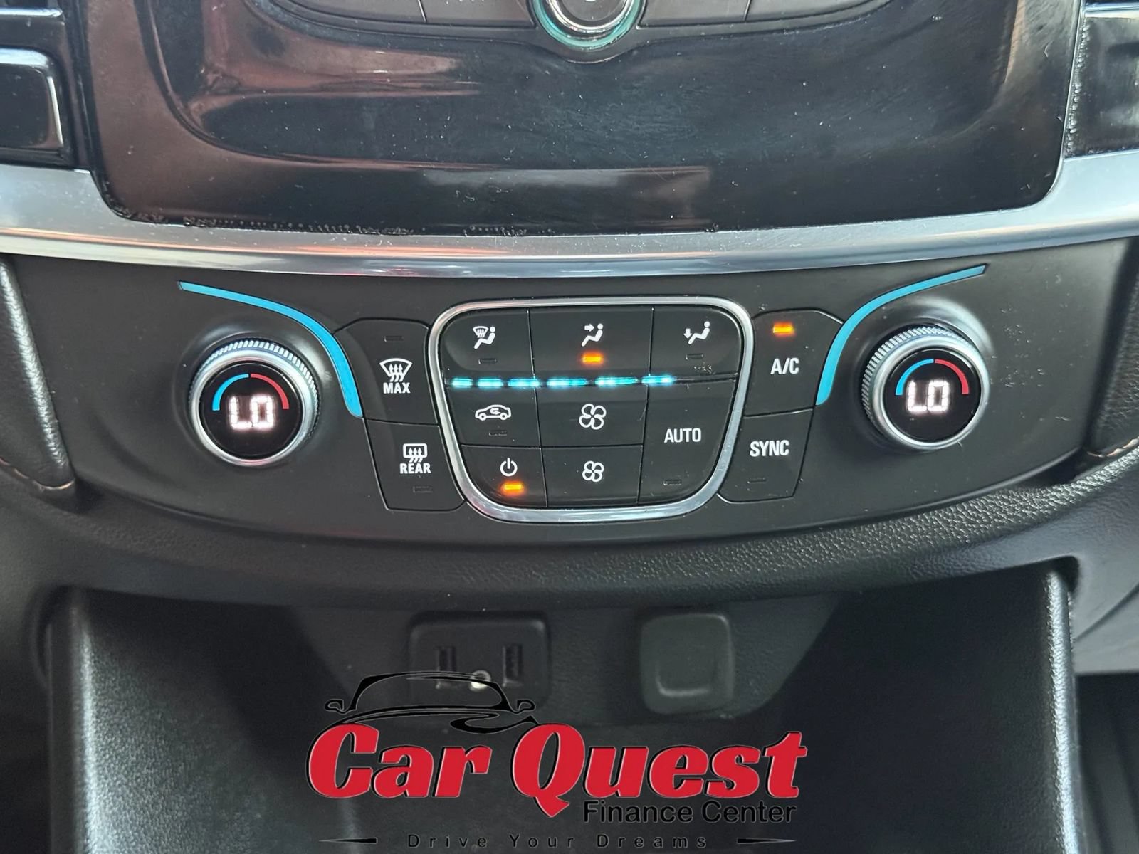 Used 2019 Chevrolet Traverse LS FWD image 29