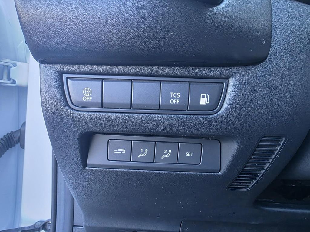 Certified 2025 MAZDA CX-50 2.5 Hybrid w/ Weather Package image 13