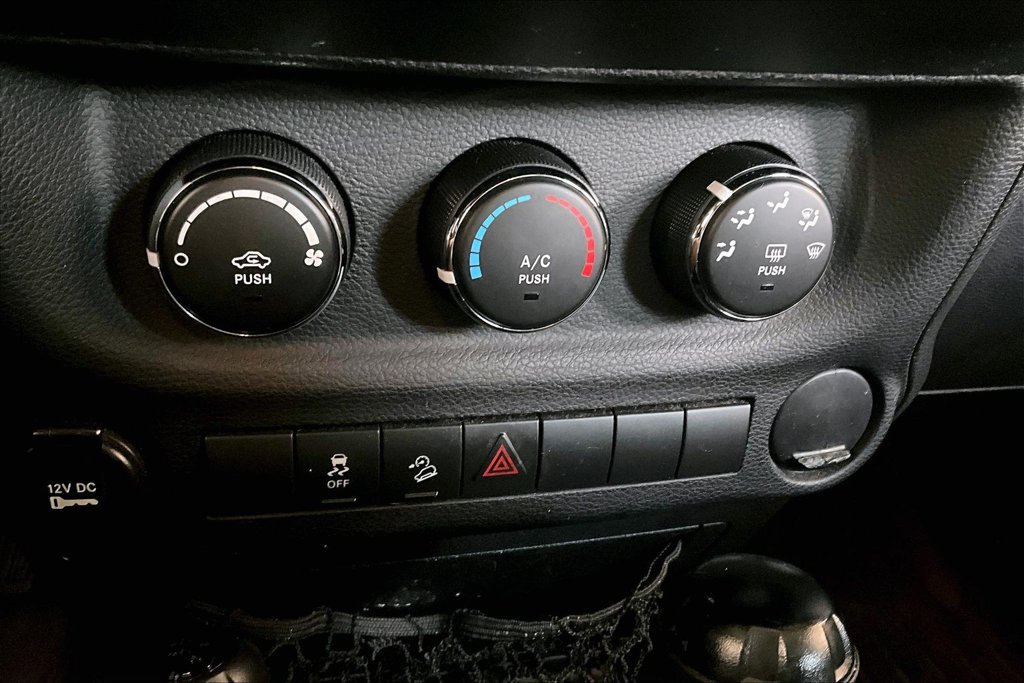 Used 2011 Jeep Wrangler Sport AWD/4WD image 13