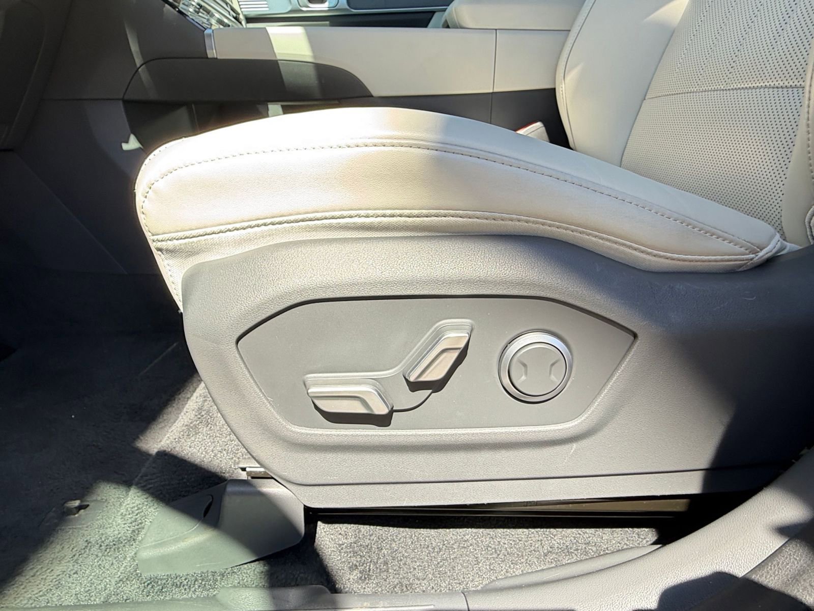 Used 2025 Hyundai Santa Fe SEL image 22