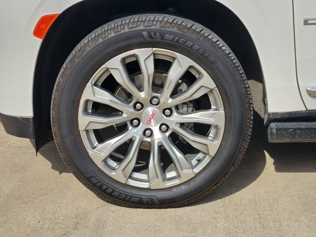Used 2023 GMC Yukon Denali w/ Max Trailering Package image 10