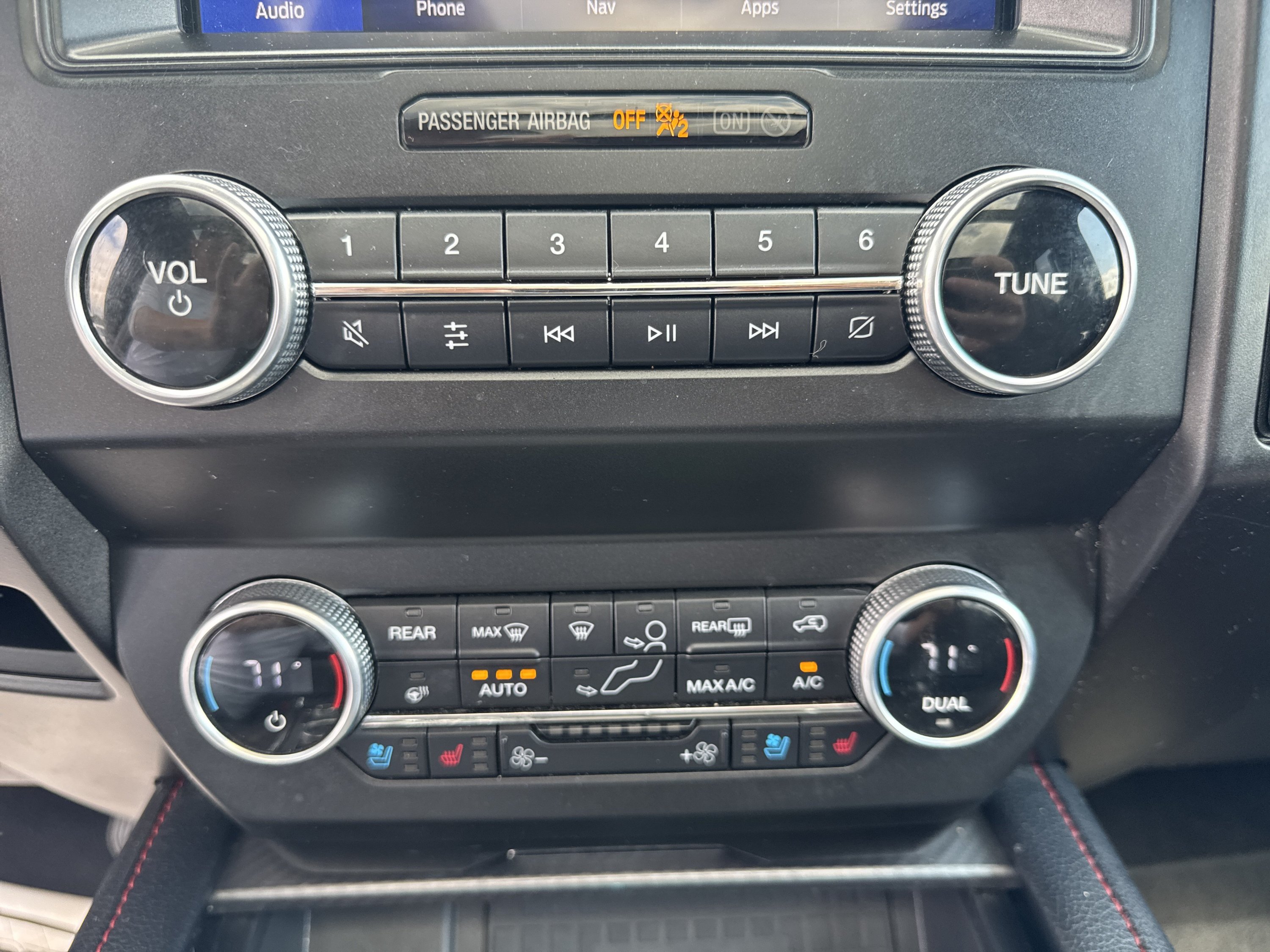 Used 2021 Ford Expedition Limited AWD/4WD image 25