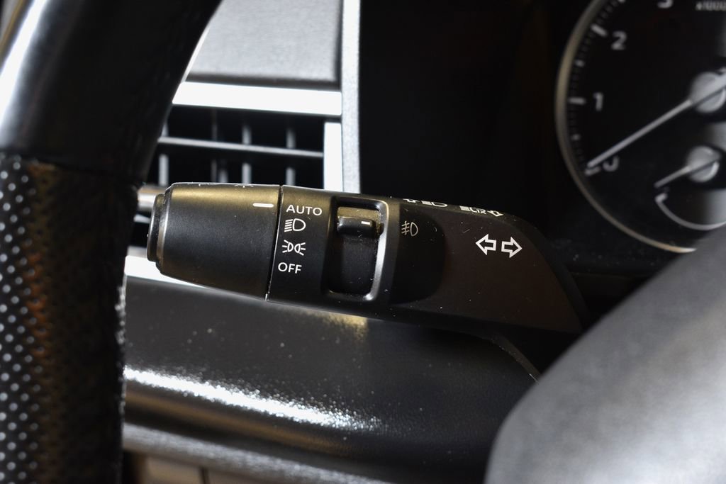 Used 2024 Mitsubishi Outlander SE Black Edition image 15