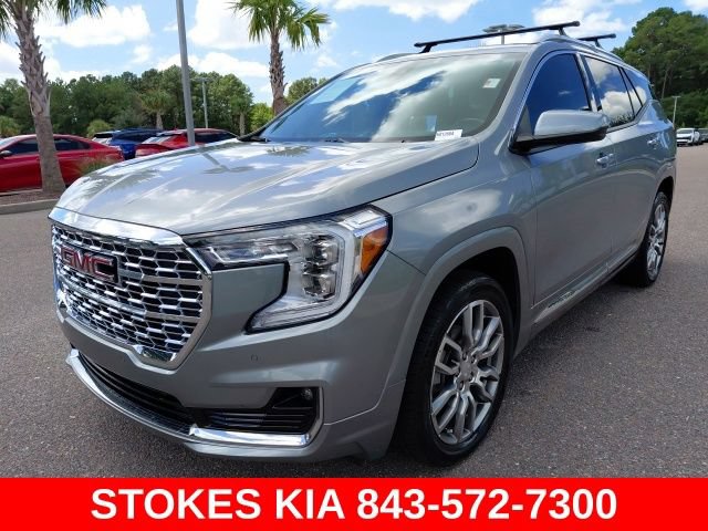 Used 2023 GMC Terrain Denali AWD/4WD image 1