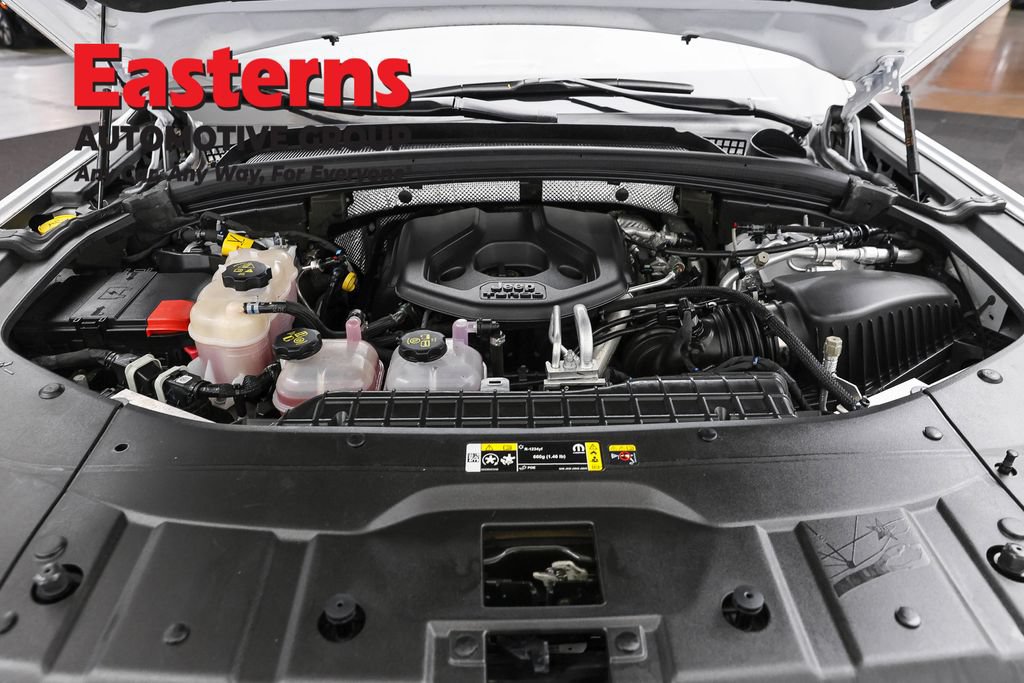 Used 2023 Jeep Grand Cherokee 4WD 4xe image 7
