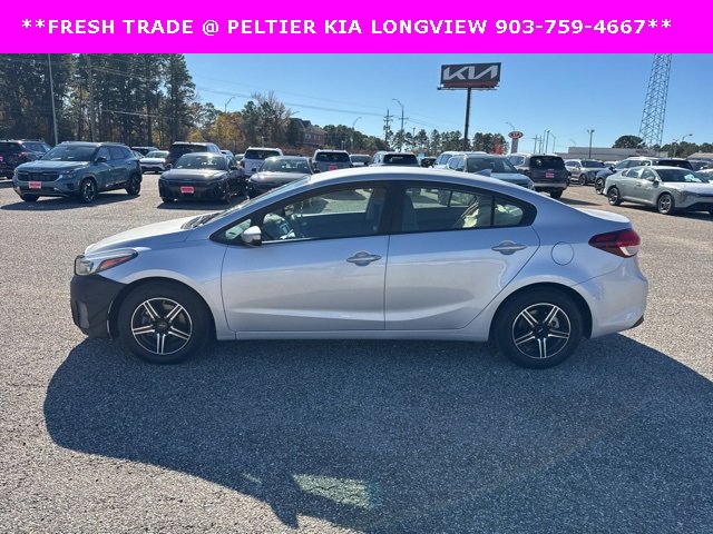 Used 2017 Kia Forte LX w/ LX Popular Package image 4