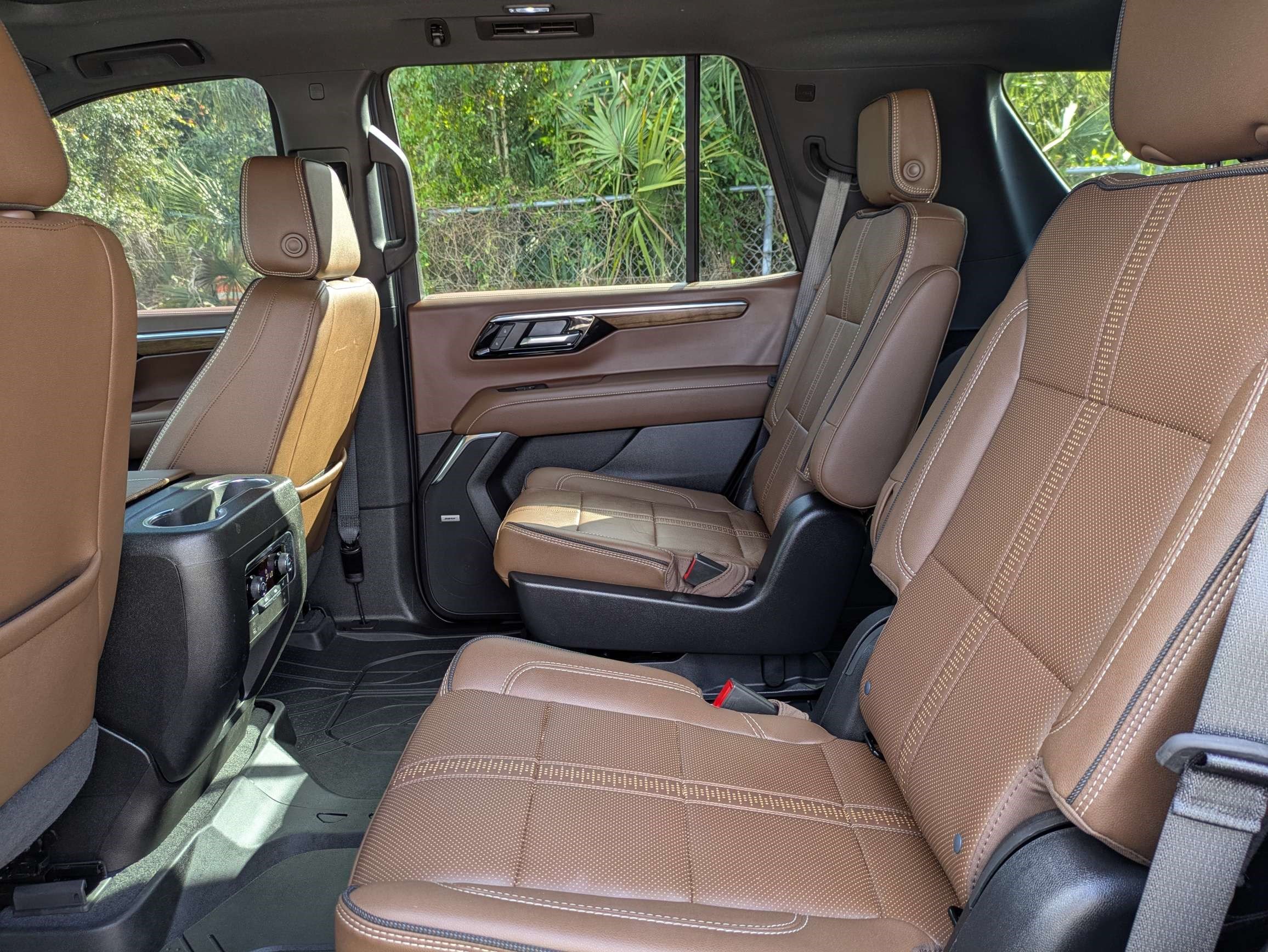 Used 2026 Chevrolet Tahoe High Country RWD image 14
