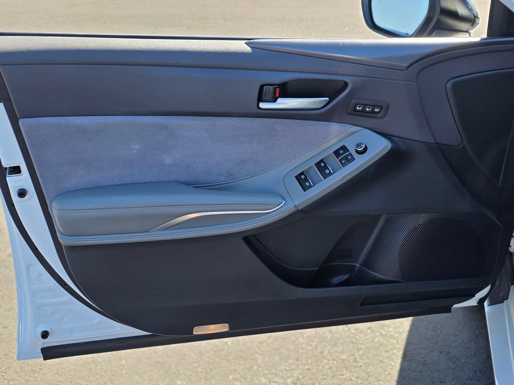 Used 2019 Toyota Avalon Touring w/ Carpet Mat Package image 18