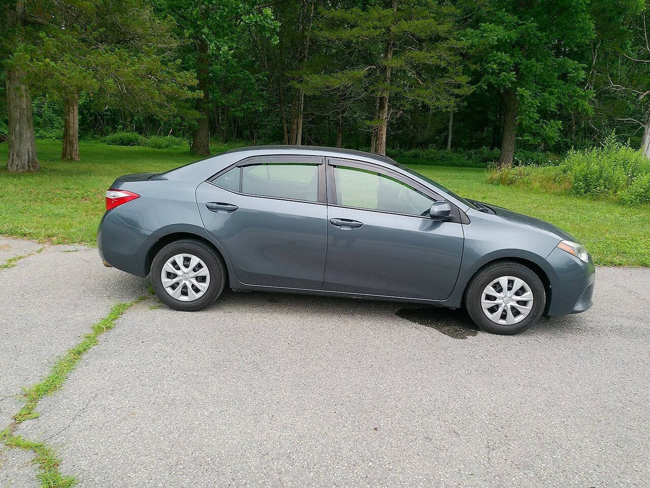 Used 2014 Toyota Corolla L FWD image 17