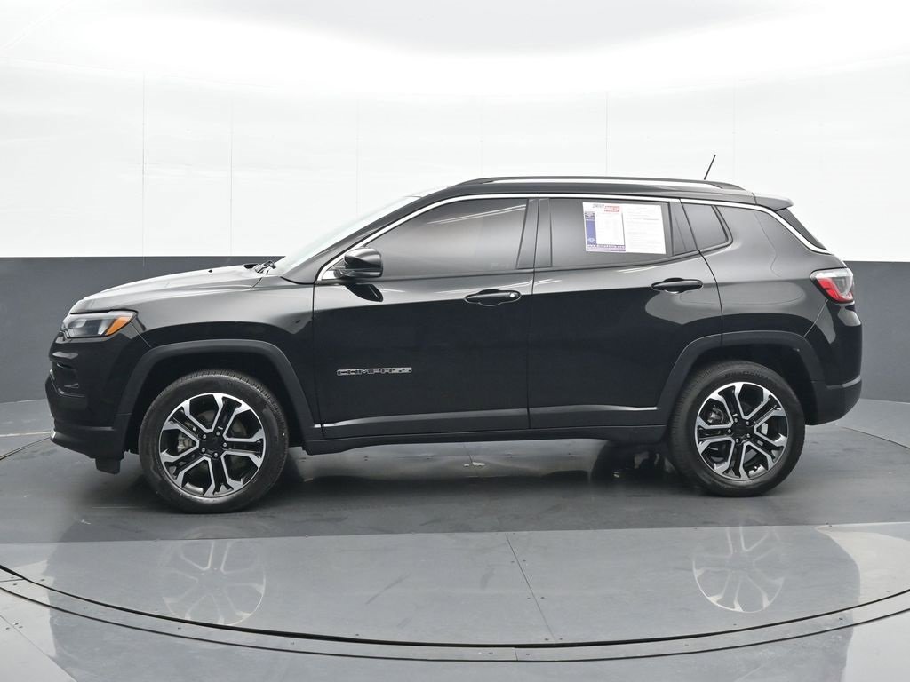 Used 2022 Jeep Compass Limited image 3