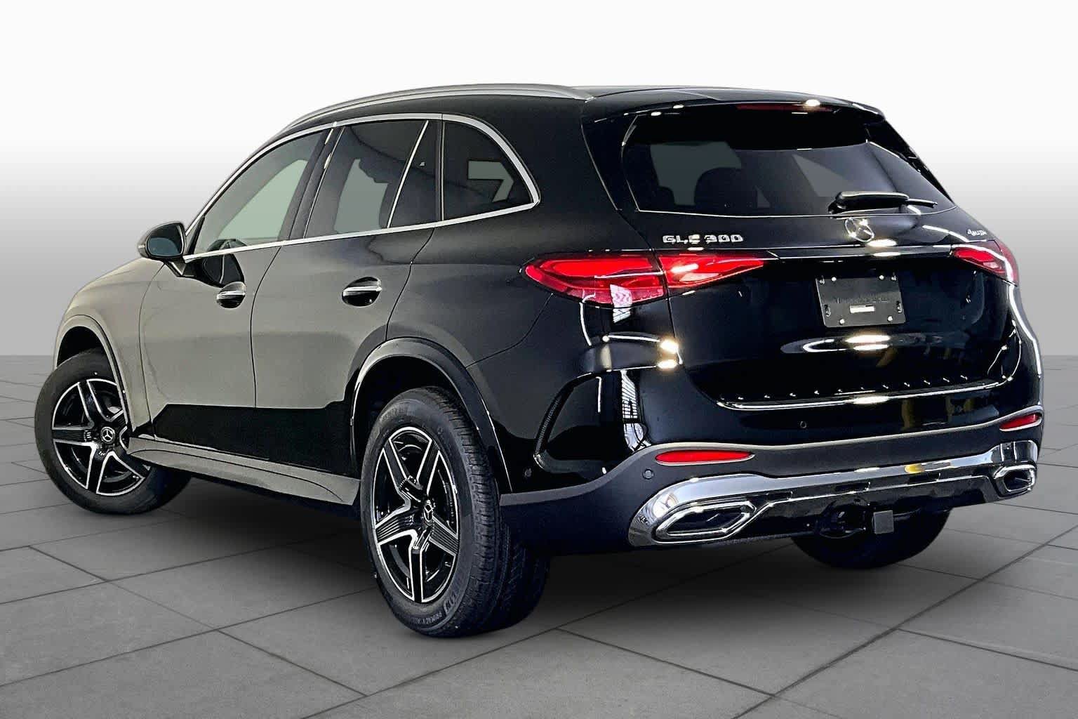 New 2026 Mercedes-Benz GLC 300 4MATIC image 3