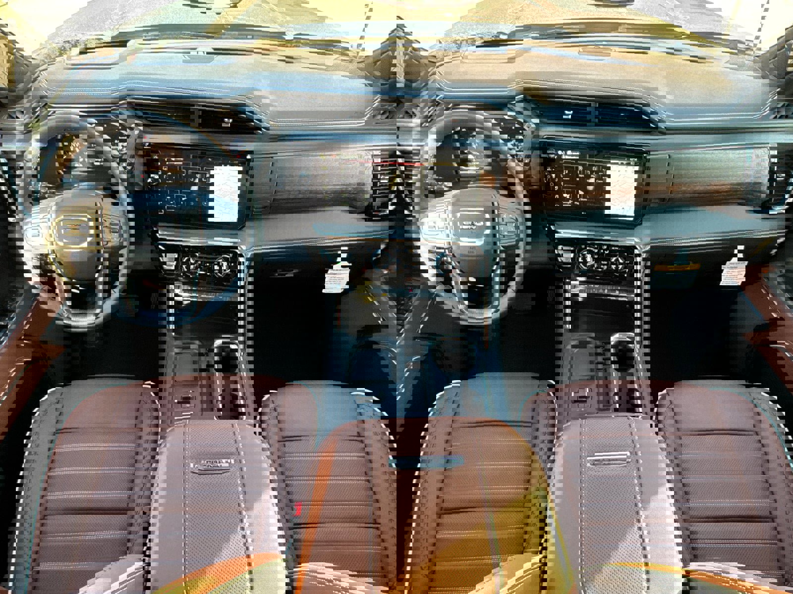 New 2026 GMC Sierra 3500 Denali Ultimate w/ LPO, Black Badging Package image 22