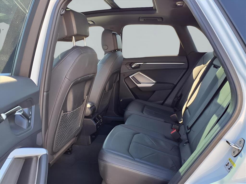 Used 2024 Audi Q3 2.0T Premium image 22