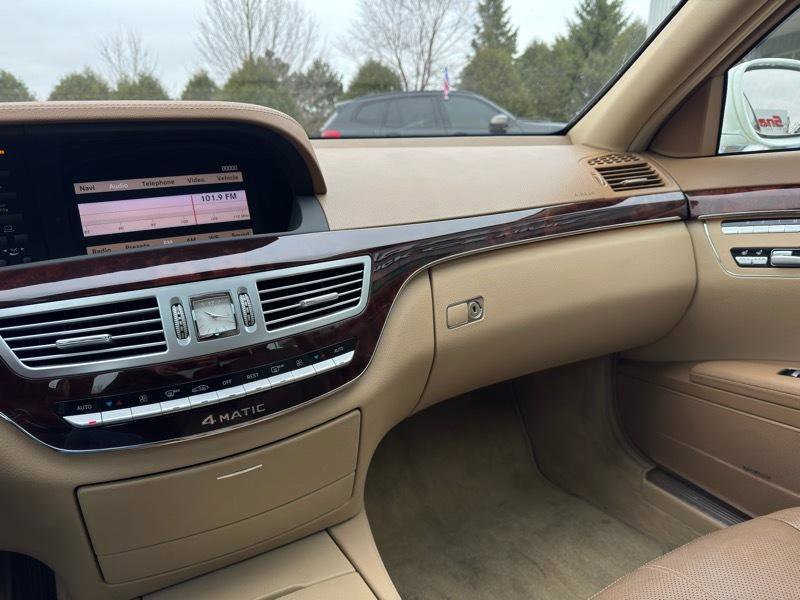 Used 2009 Mercedes-Benz S 550 4MATIC image 28
