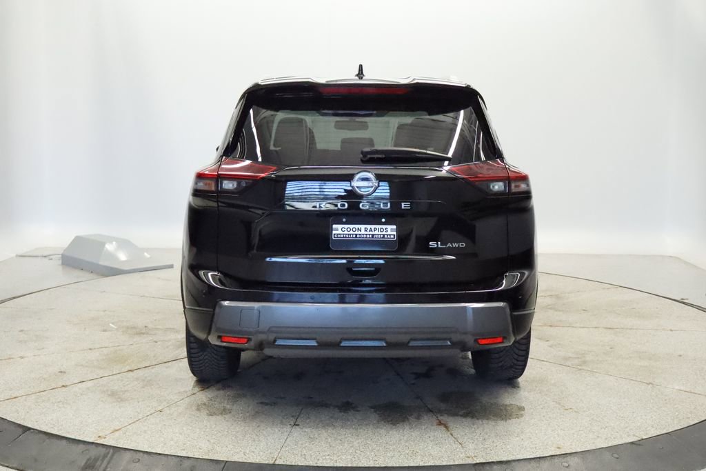 Used 2024 Nissan Rogue SL image 4