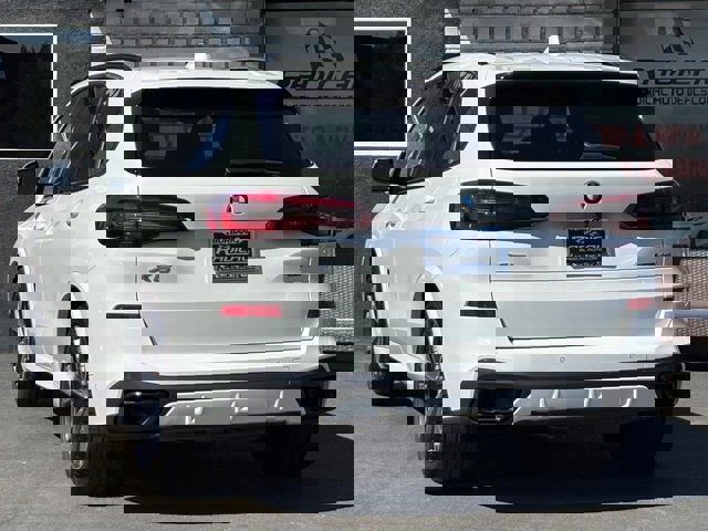 Used 2021 BMW X5 sDrive40i w/ M Sport Package image 16