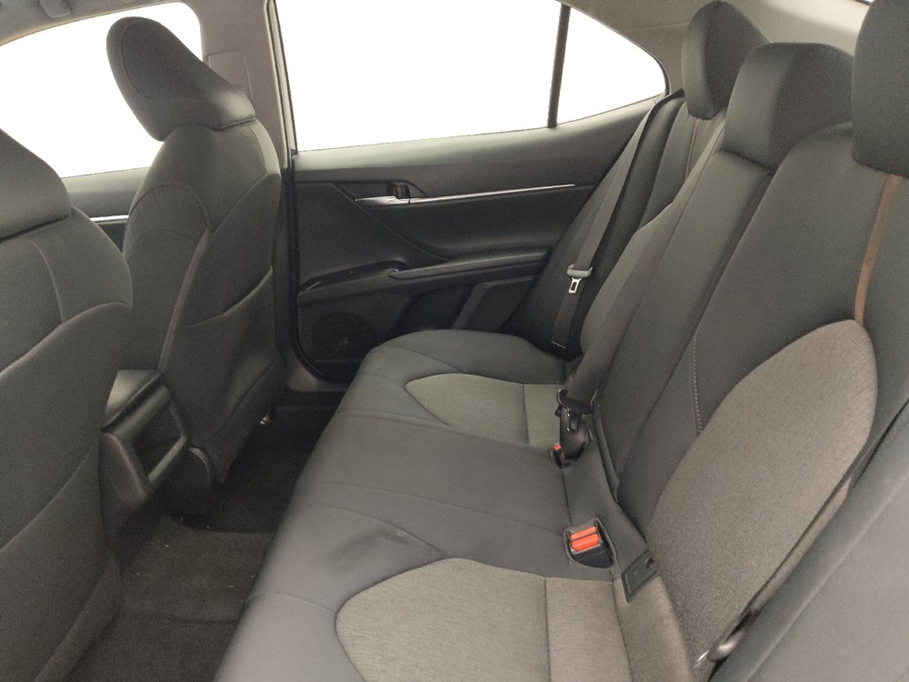 Used 2019 Toyota Camry LE image 18