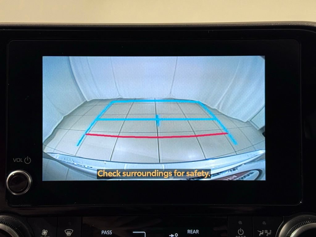 Certified 2025 Toyota Highlander LE AWD/4WD image 28