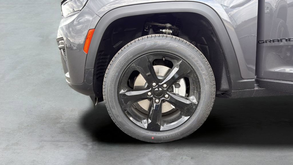 New 2026 Jeep Grand Cherokee L Limited image 39