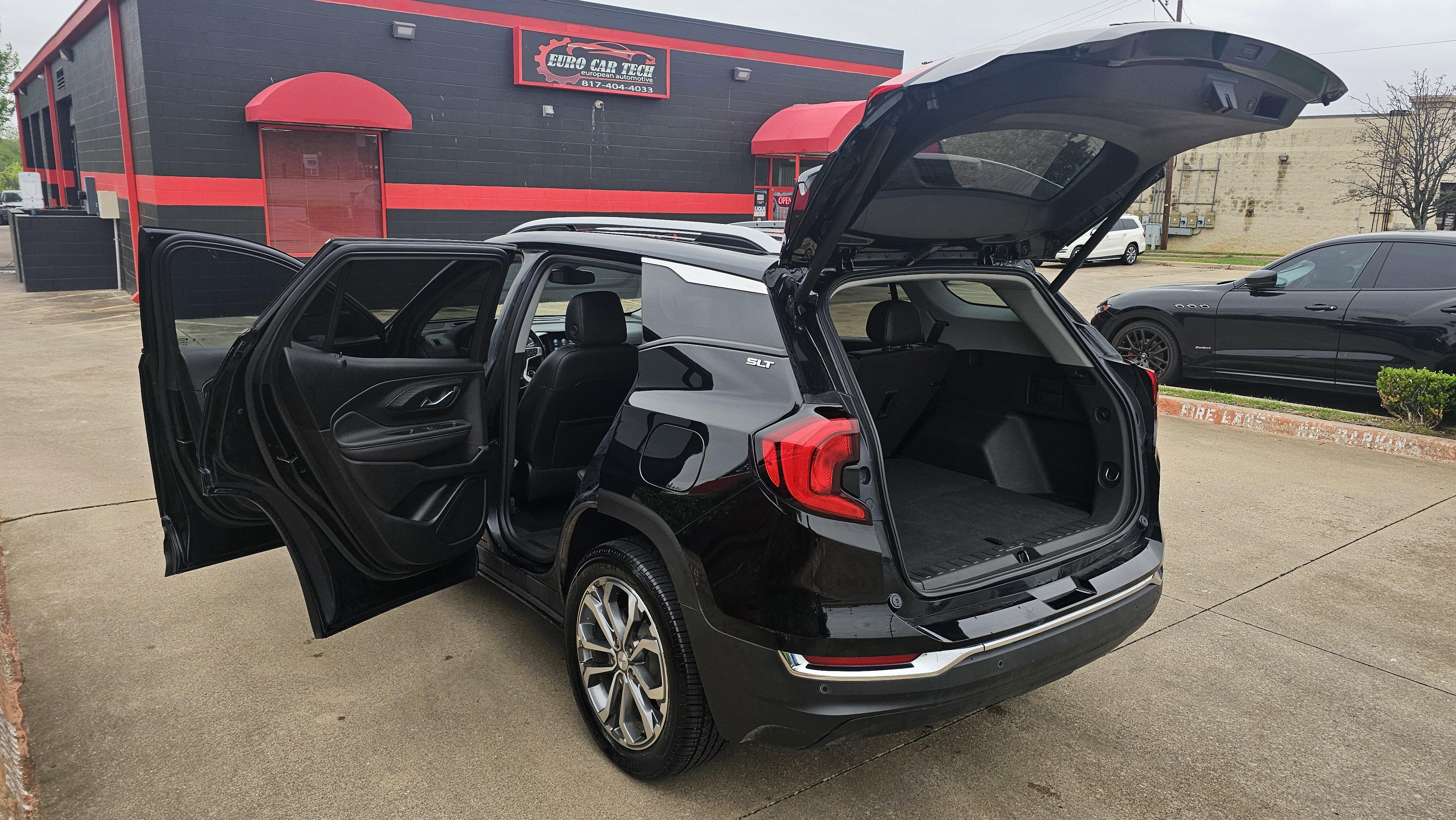 Used 2021 GMC Terrain SLT FWD image 18