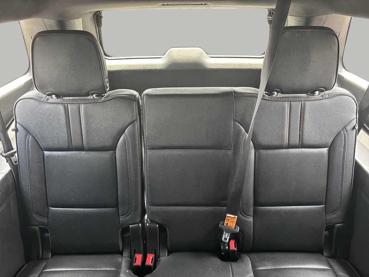 Used 2023 Chevrolet Suburban RST RWD image 18