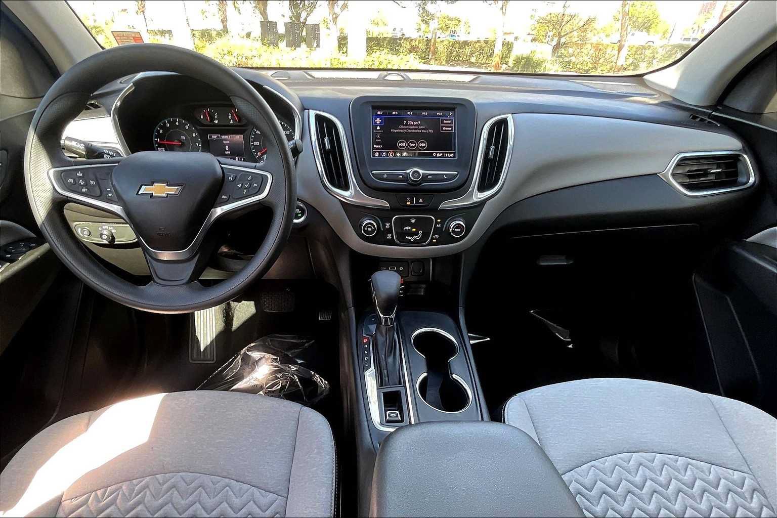 Used 2023 Chevrolet Equinox LS FWD image 15