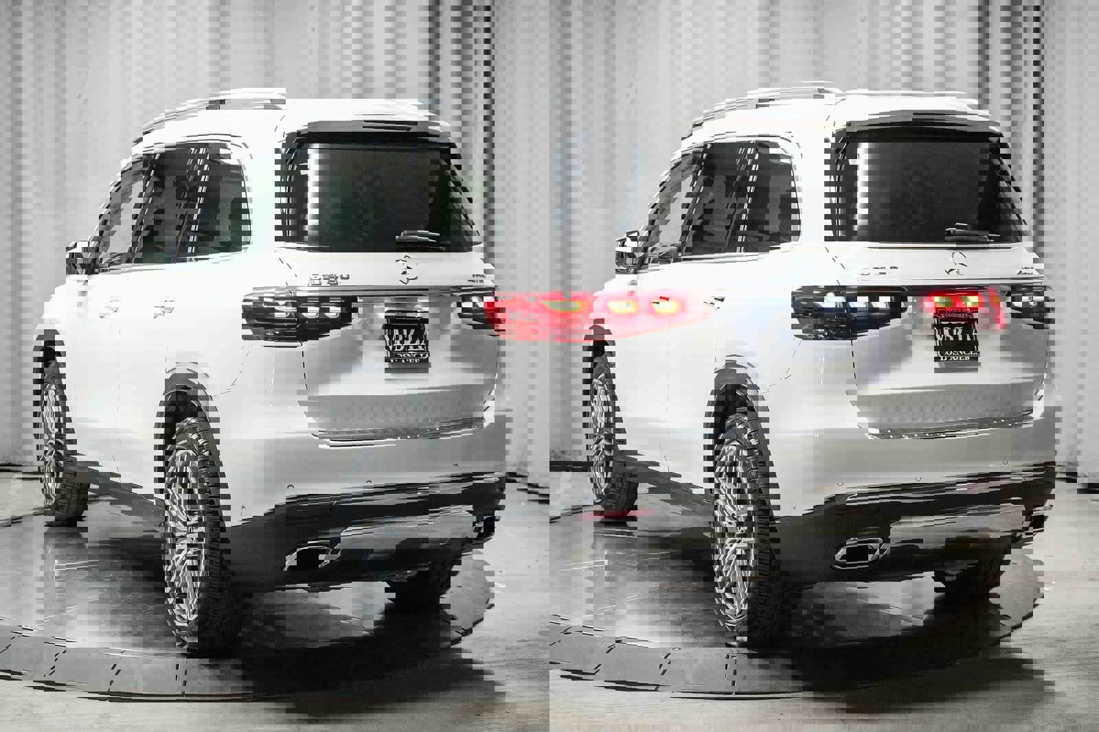 Used 2025 Mercedes-Benz GLS 450 4MATIC image 6