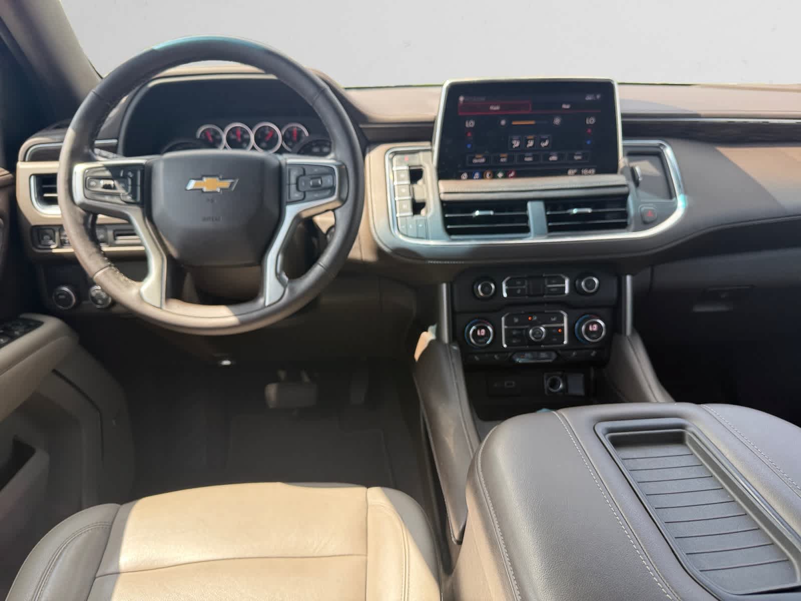 Used 2021 Chevrolet Tahoe LT w/ Luxury Package RWD image 10
