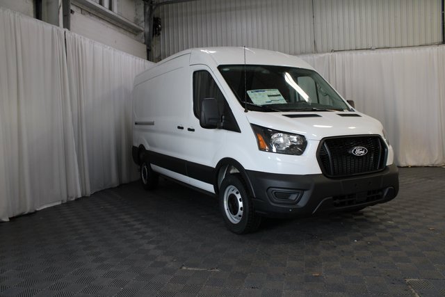 New 2026 Ford Transit 250 148 Medium Roof w/ Load Area Protection Package image 17