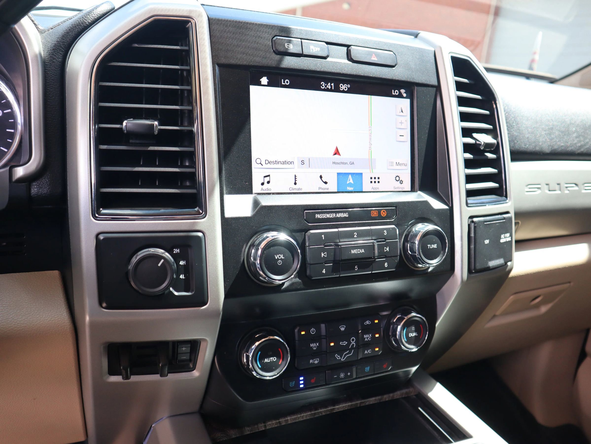 Used 2019 Ford F250 Lariat w/ Lariat Value Package image 15