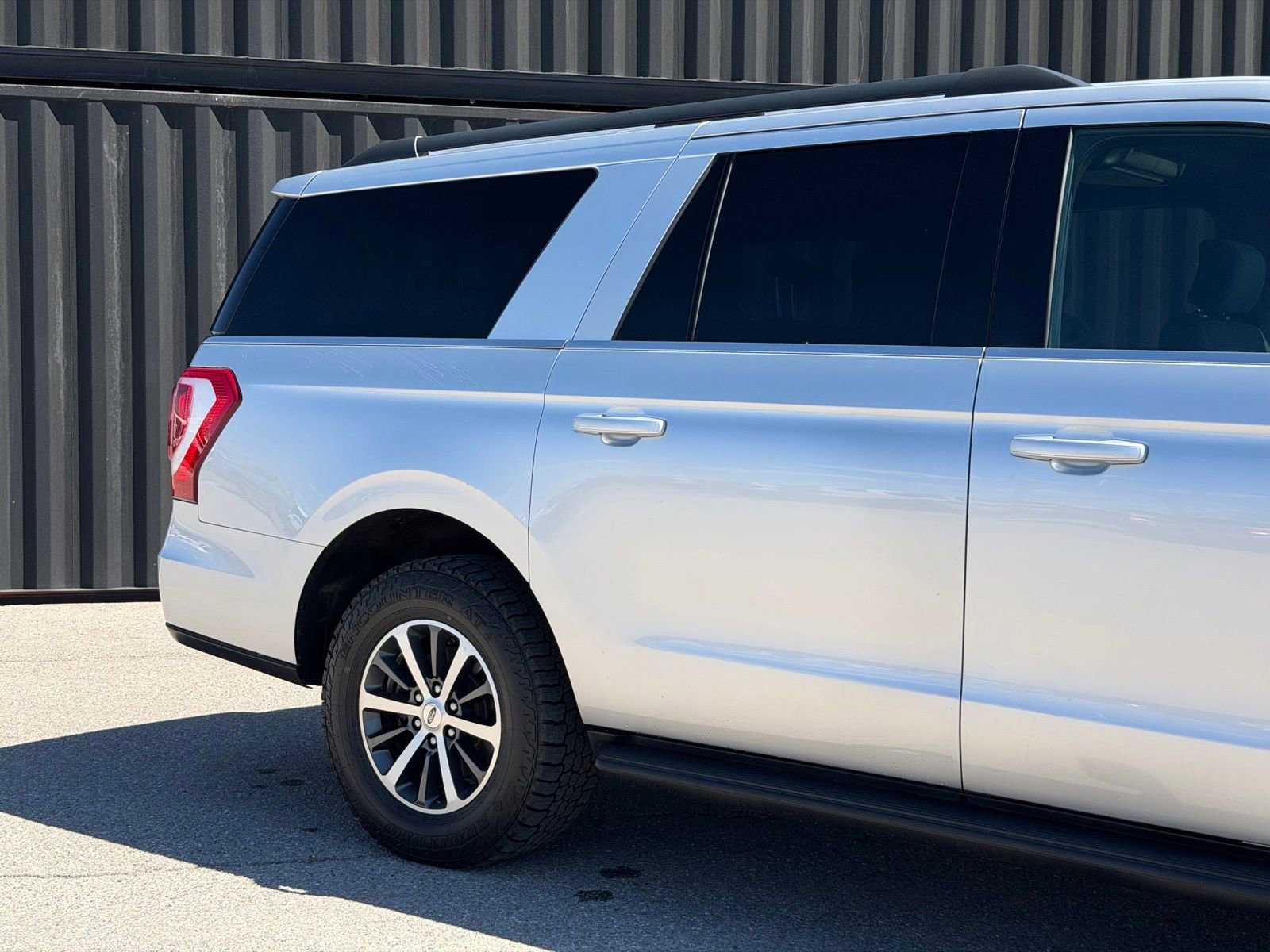 Used 2019 Ford Expedition Max XLT AWD/4WD image 5