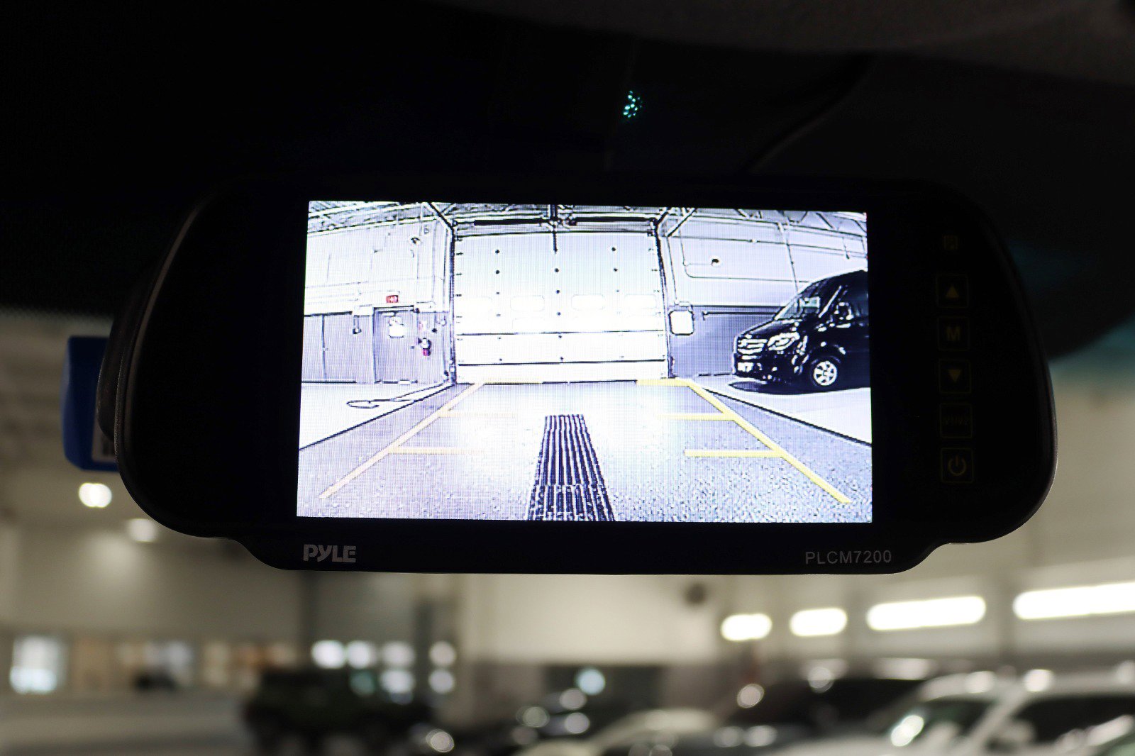 Used 2017 Mercedes-Benz Sprinter 3500 image 17