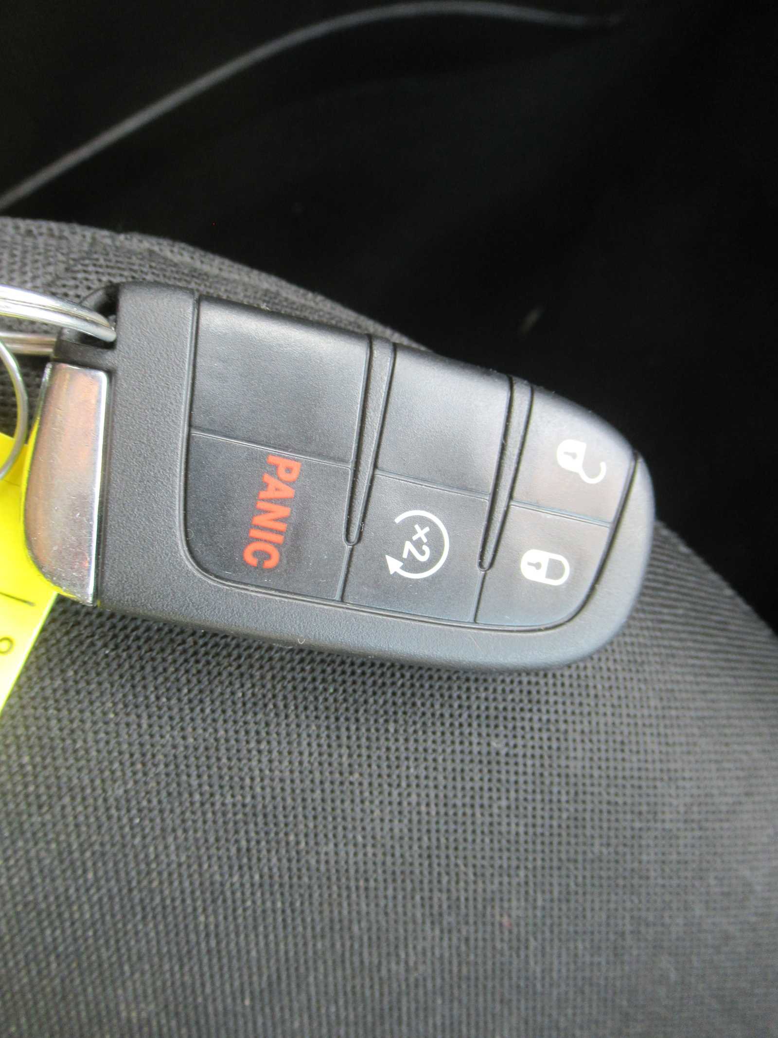 Used 2016 Jeep Renegade Latitude image 35