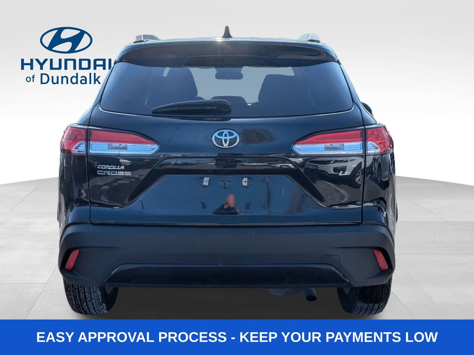 Used 2024 Toyota Corolla Cross LE image 5