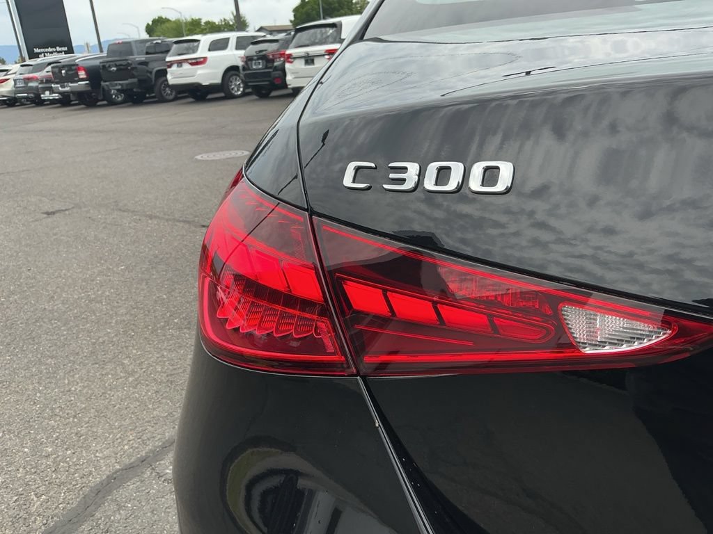 Used 2025 Mercedes-Benz C 300 4MATIC Sedan image 9
