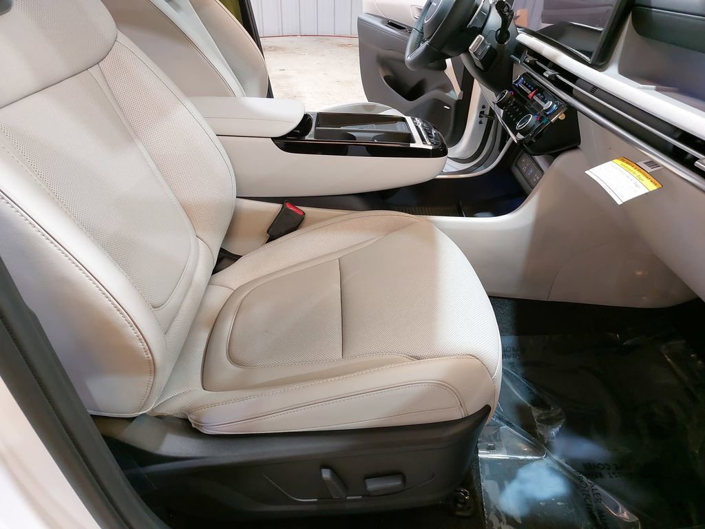 New 2026 Hyundai Tucson Limited FWD image 10