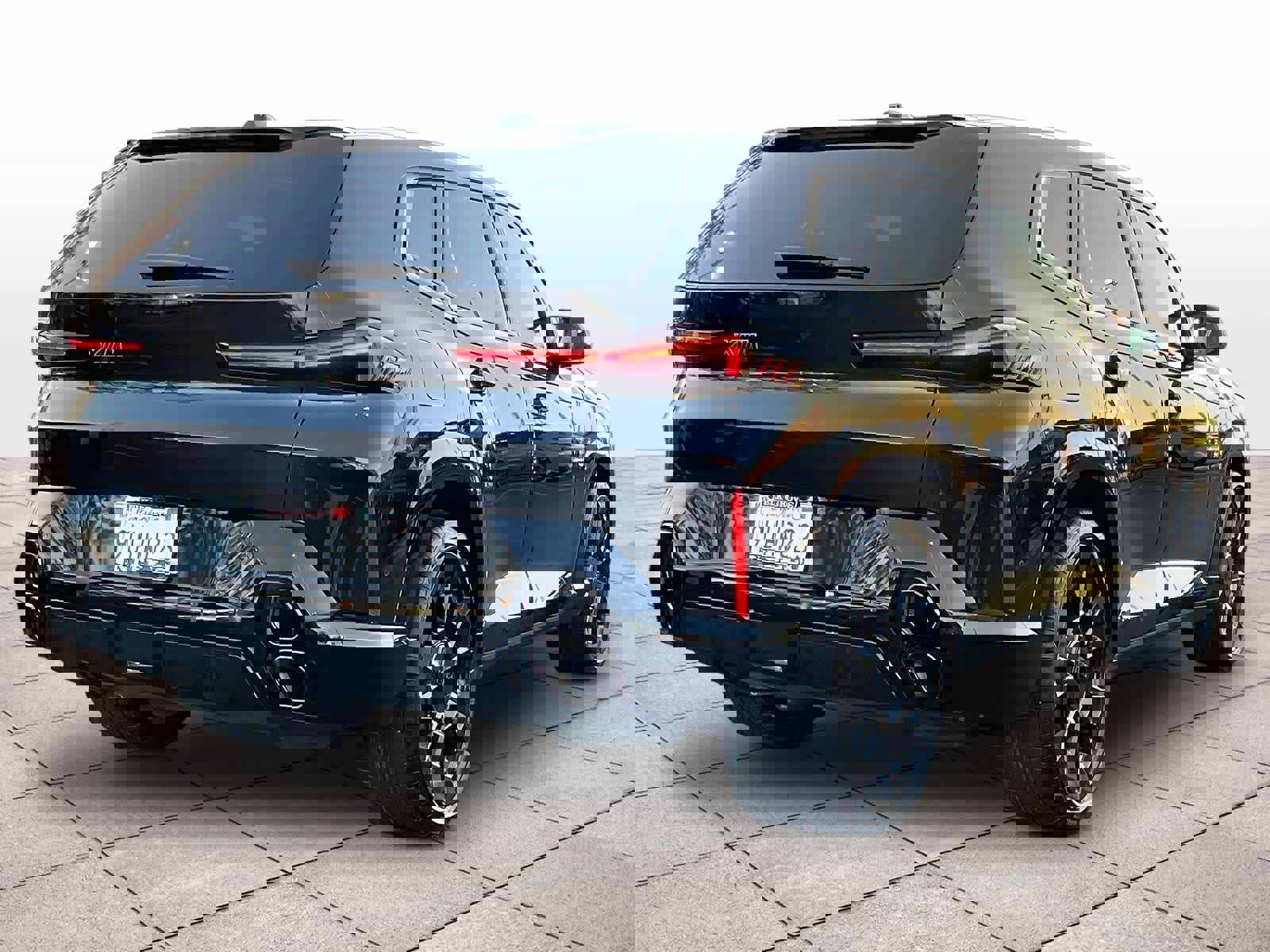 Used 2025 BMW XM image 14