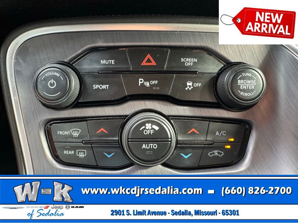 Used 2017 Dodge Challenger SXT Plus image 22