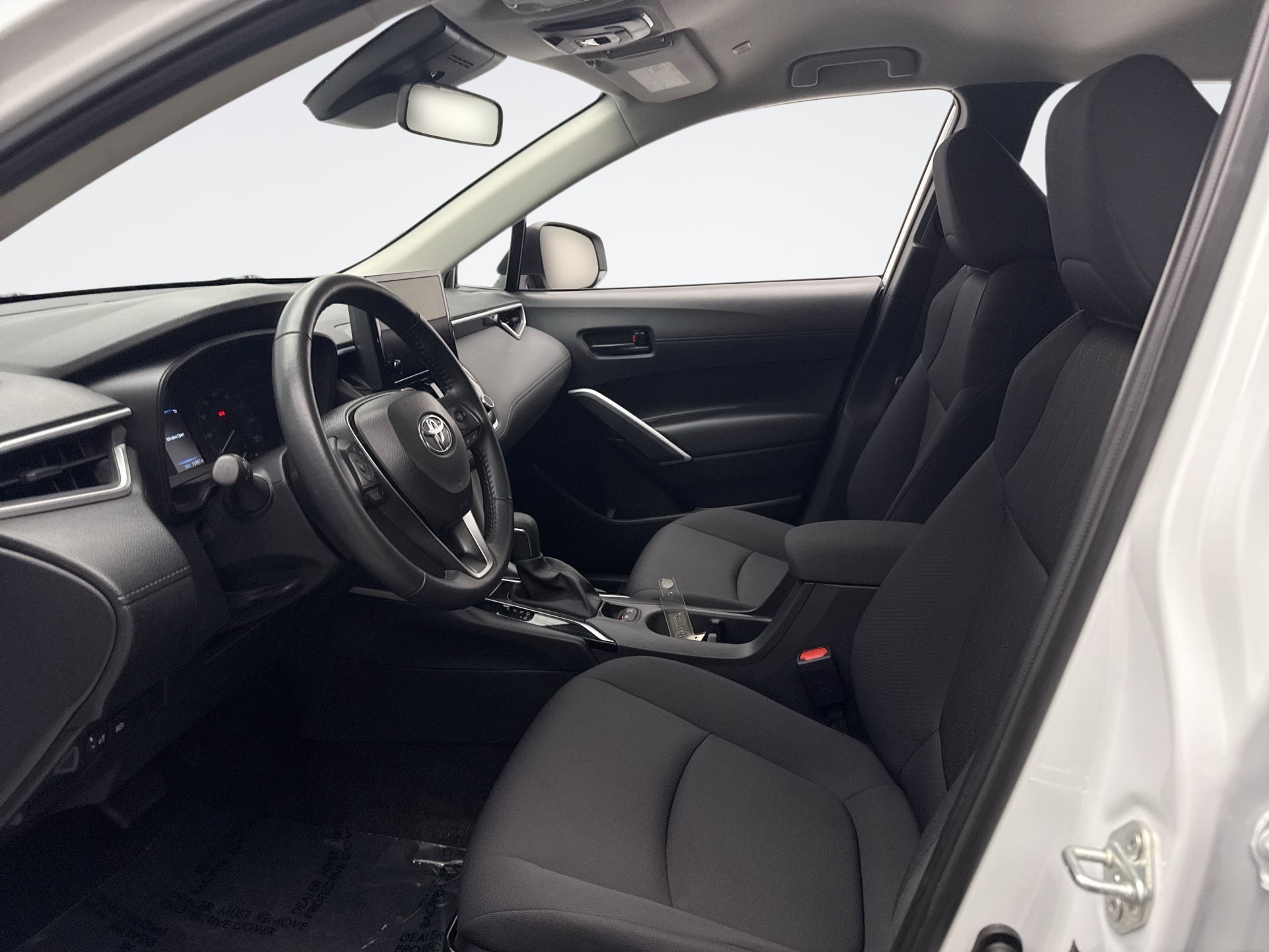 Used 2024 Toyota Corolla Cross LE AWD/4WD image 10