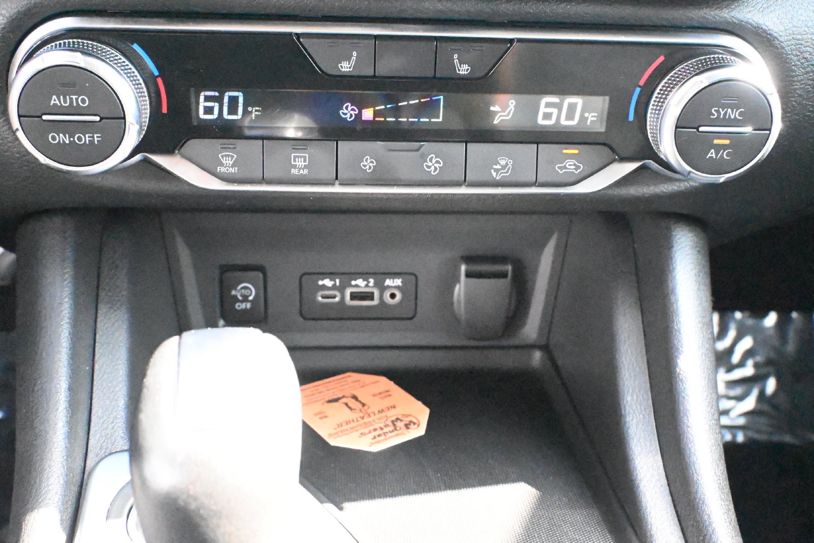 Used 2025 Nissan Sentra SR FWD image 18