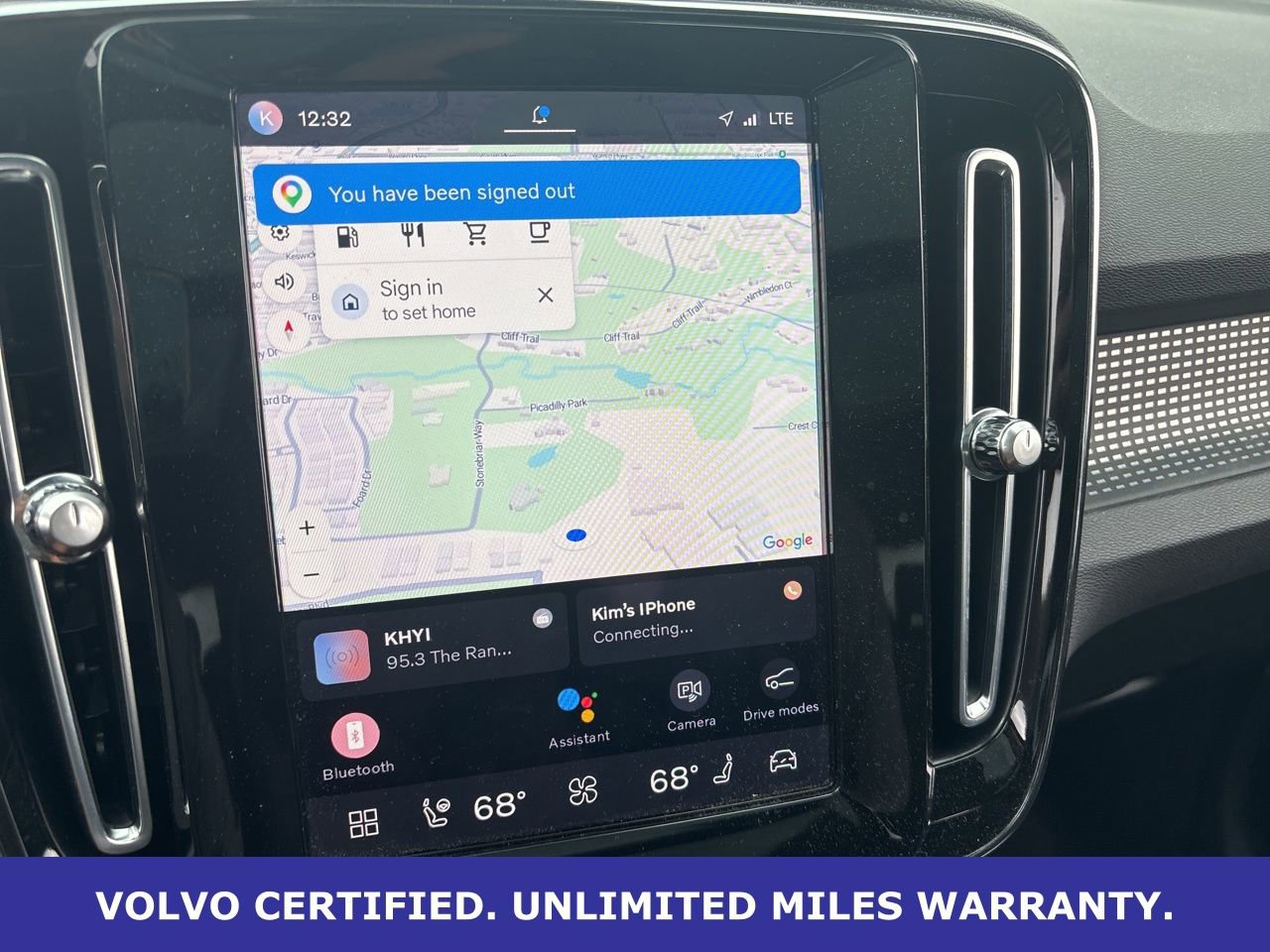 Certified 2023 Volvo XC40 B5 Plus w/ Climate Package image 19