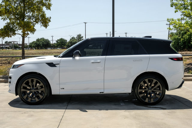 New 2026 Land Rover Range Rover Sport Dynamic SE AWD/4WD image 14