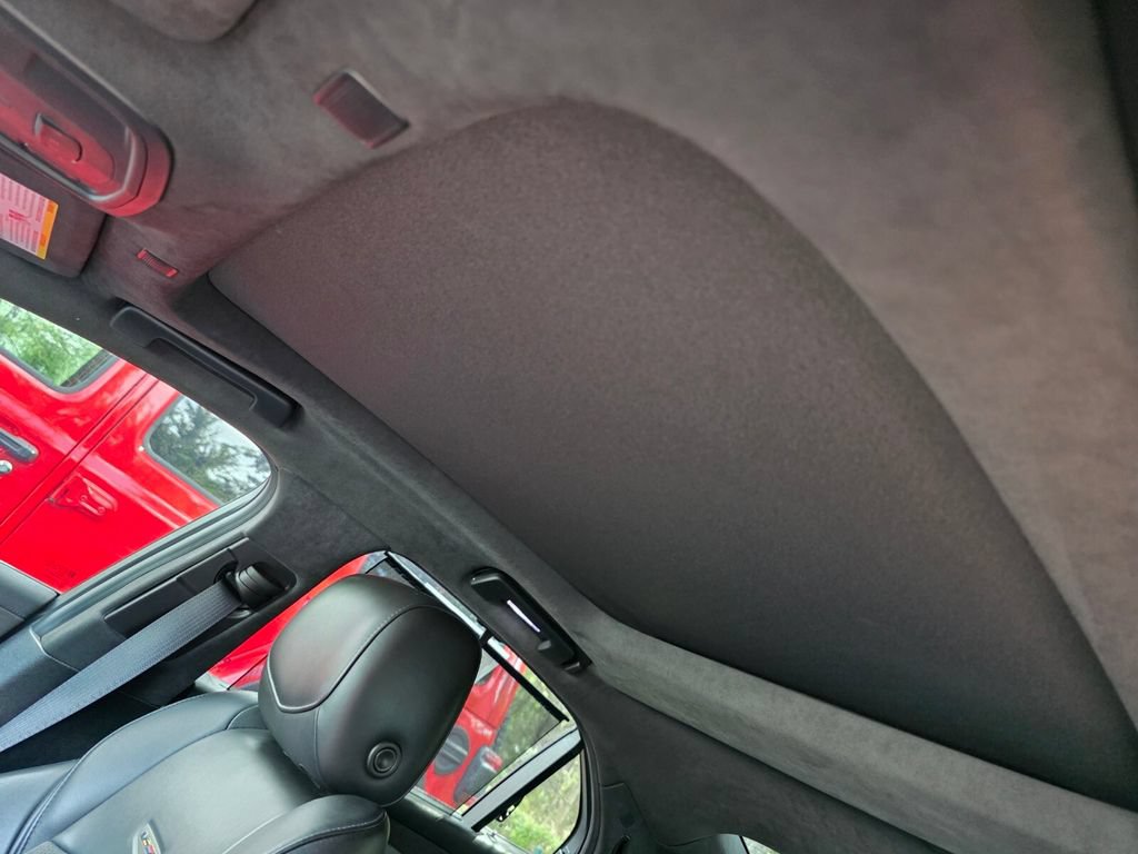 Used 2019 Cadillac CTS V w/ Luxury Package RWD image 12