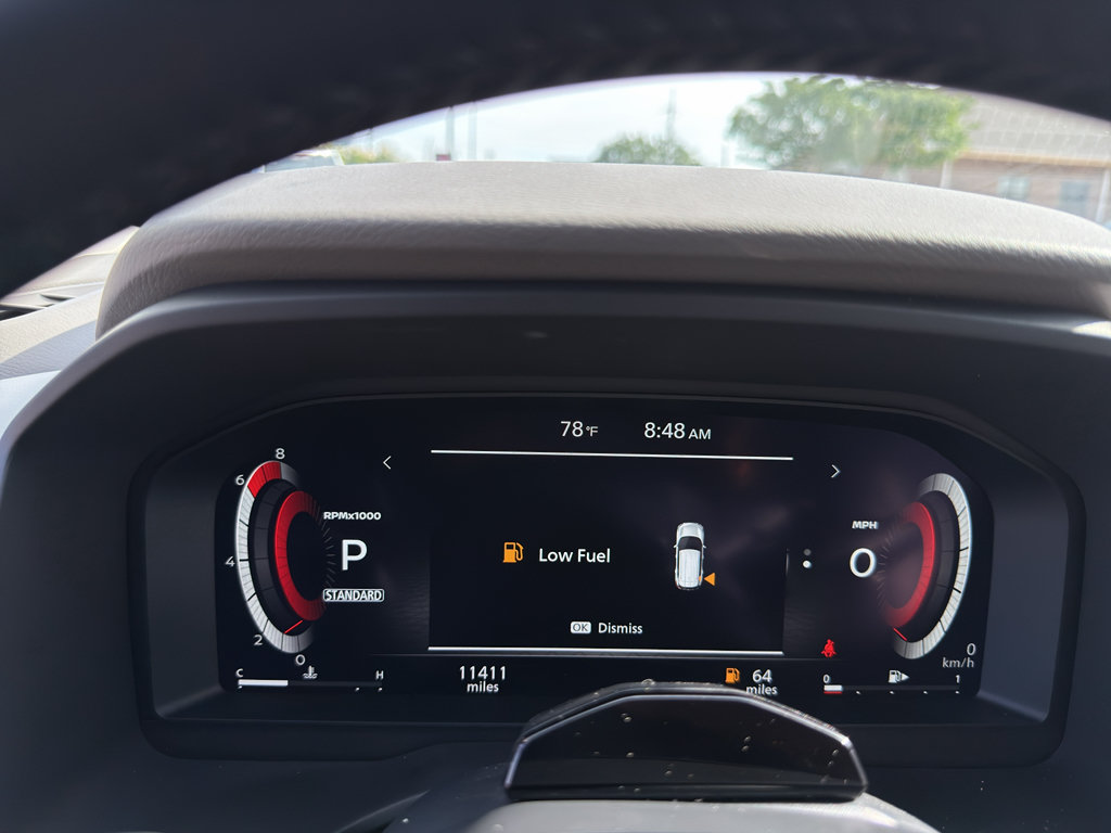 Used 2025 Nissan Rogue SL w/ Tech Package FWD image 17