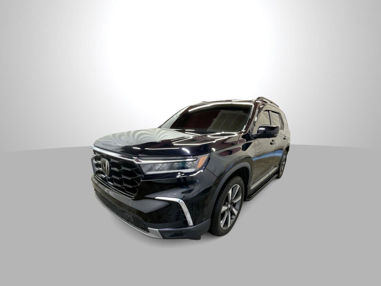 Used 2024 Honda Pilot Elite image 1