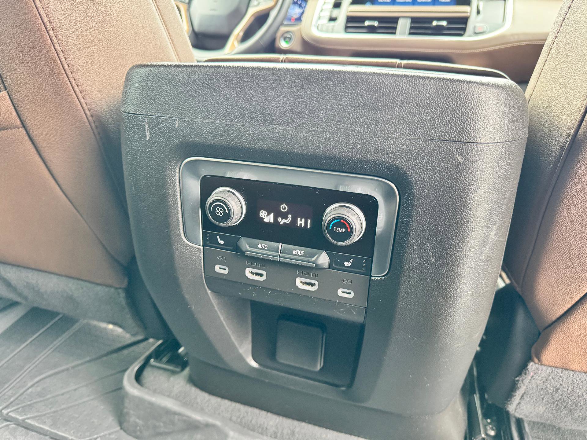 Used 2024 Chevrolet Tahoe High Country w/ Advanced Technology Package image 26