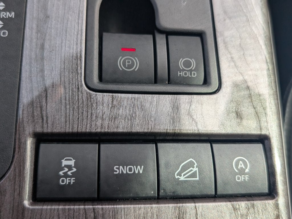 Certified 2021 Toyota Highlander Platinum AWD/4WD image 30