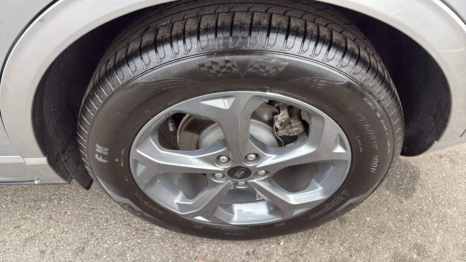 Used 2023 Ford Escape ST-Line FWD image 9