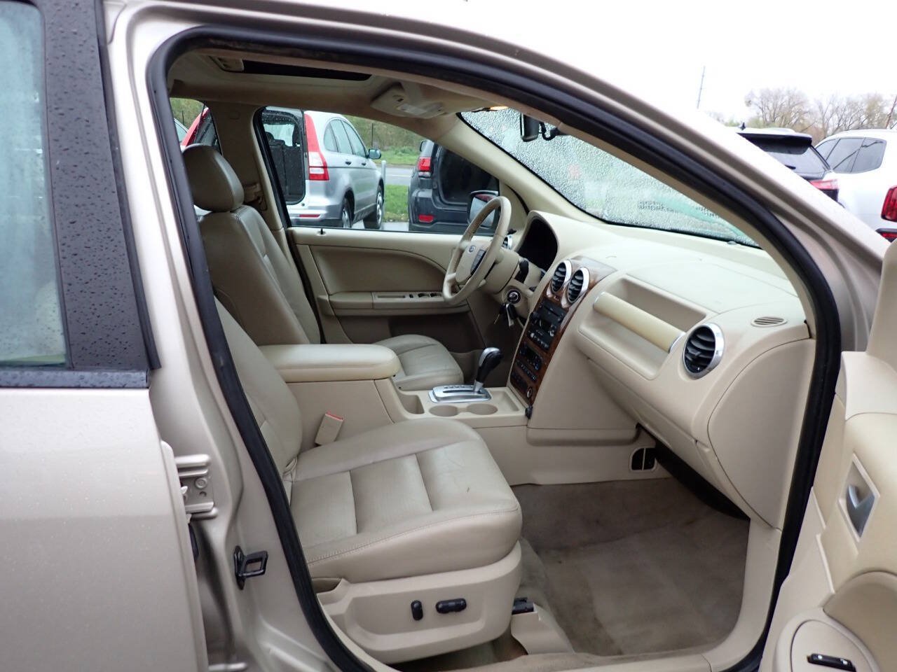 Used 2006 Ford Freestyle Limited FWD image 9